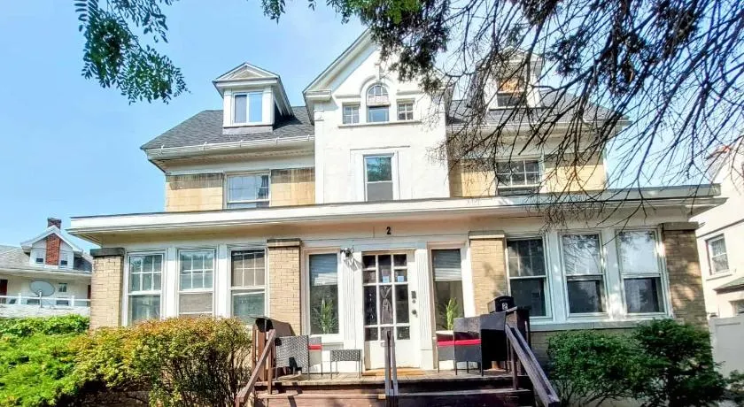 The Victorian House - Image 1