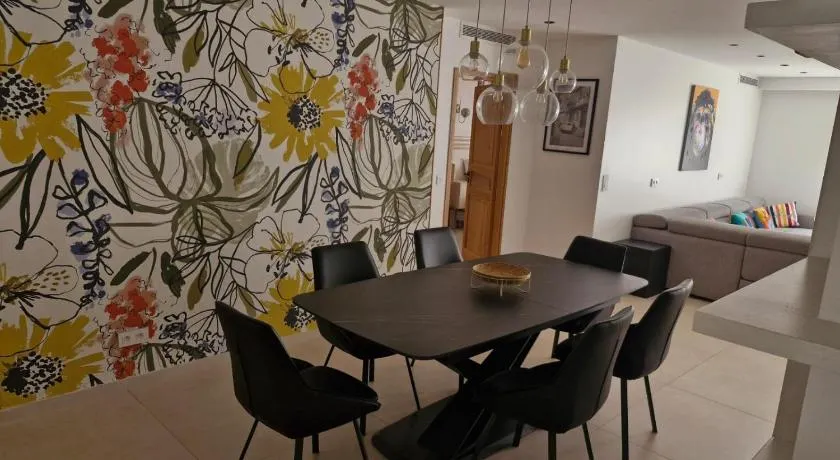 Grand Appartement T3 Saint Tropez - Image 1