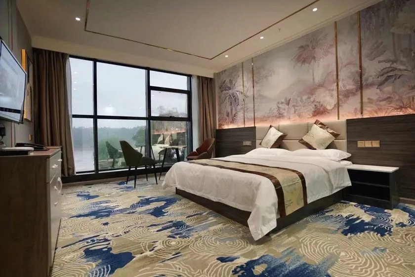 Jinghong Hotel - Image 1