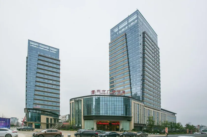 Oriental Plaza Hotel - Image 1