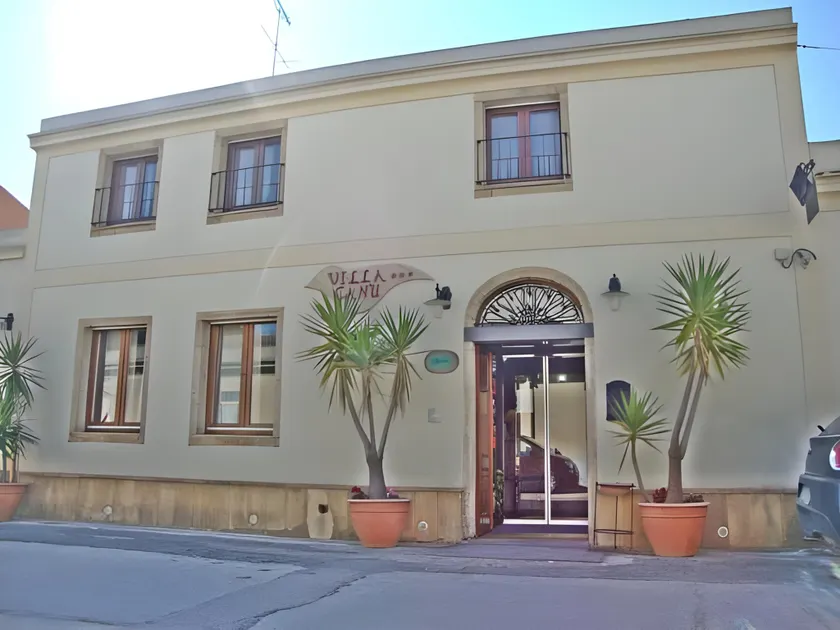 Hotel Villa Canu - Image 1