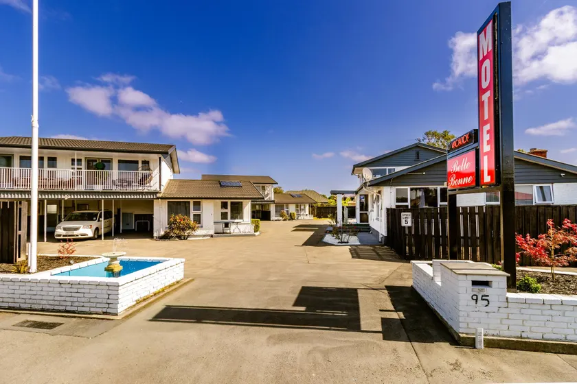 Belle Bonne Motel - Image 1
