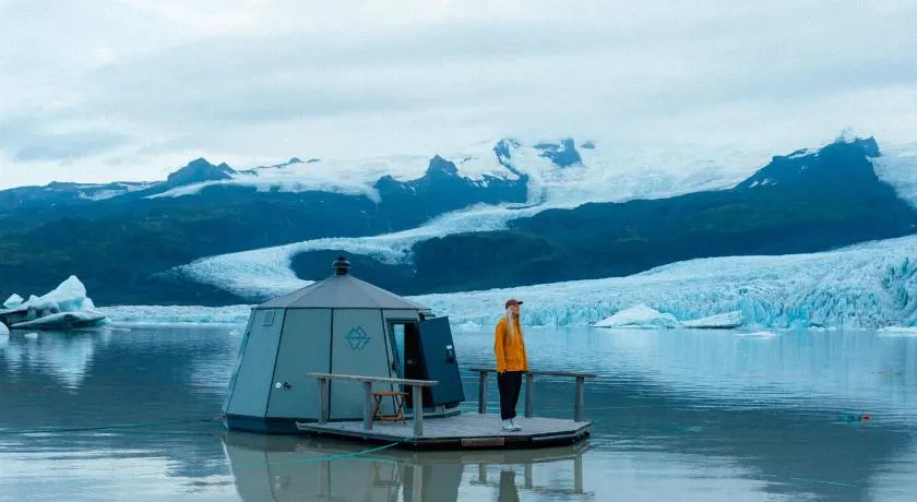 Fjallsarlon - Overnight adventure - Image 1