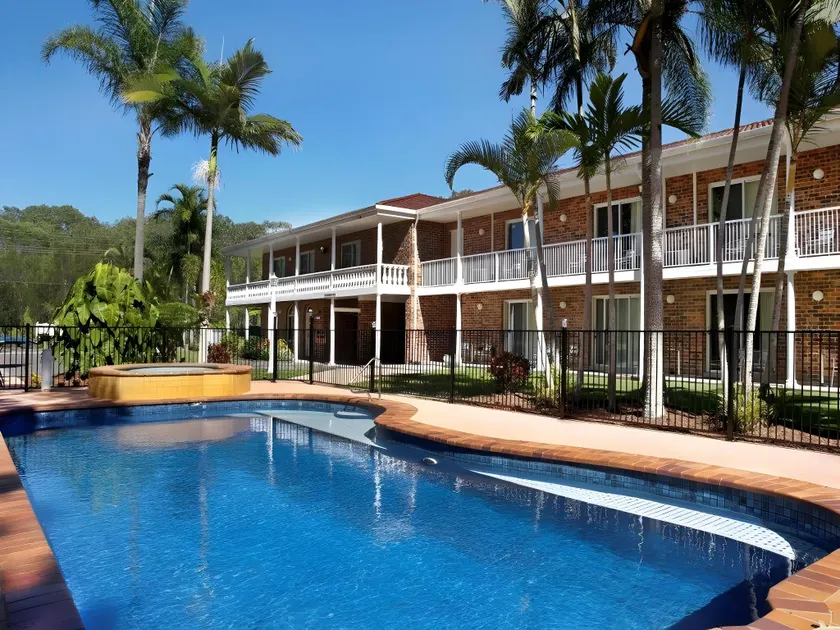Aston Motel Yamba - Image 1