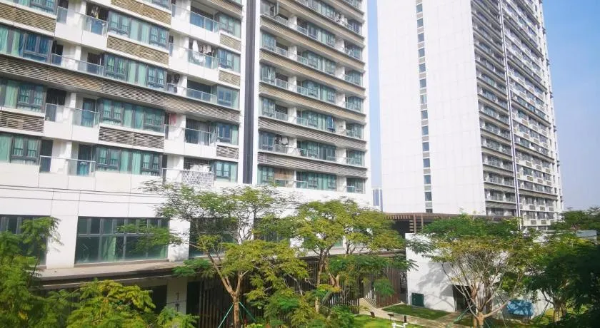 Royal Executive Apartment, Shenzhen World Exhibition & Convention Center, Nearby Shenzhen World North Metro St ation - Image 1
