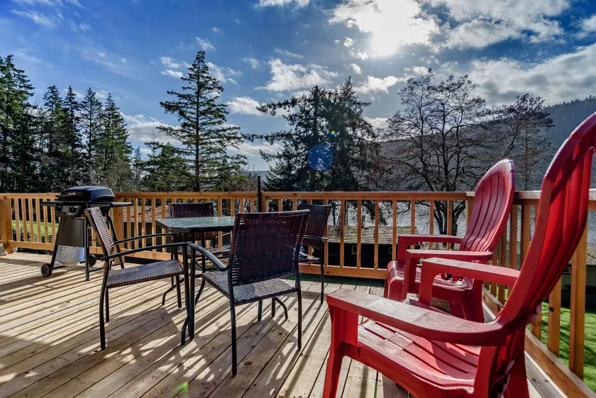 Green Acres Lakeside Resort - Image 1
