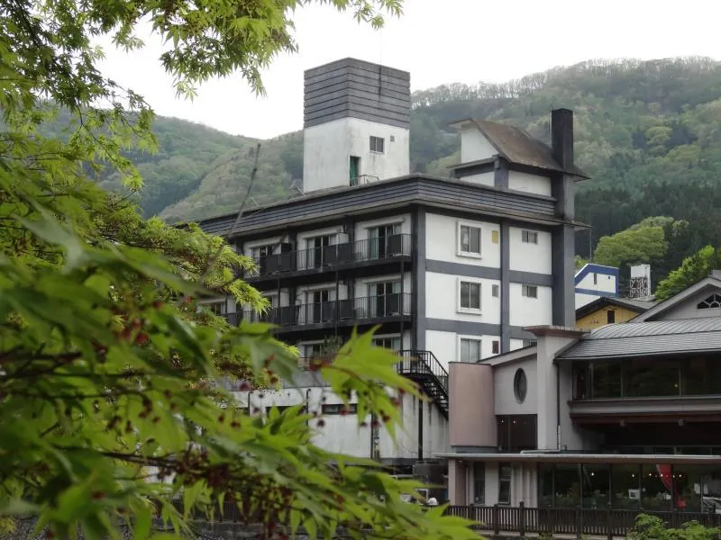 Ryokan Kamiaizuya - Image 1