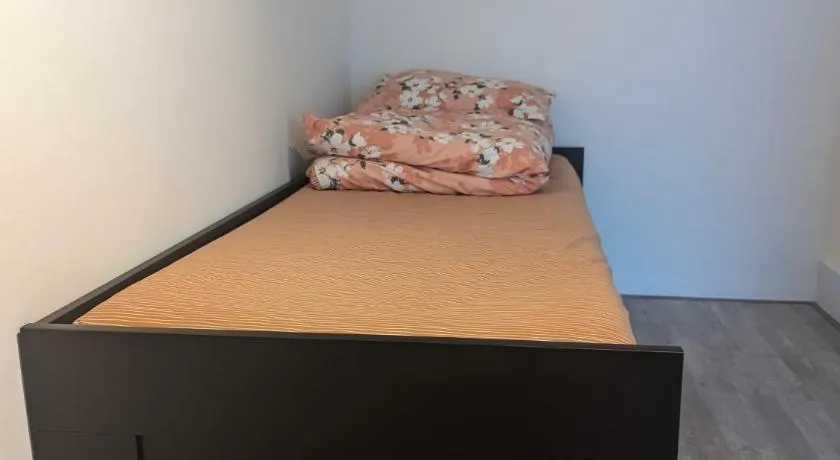 A Cozy and Nice Furnished Room in Shared Modern Apartment - Image 1