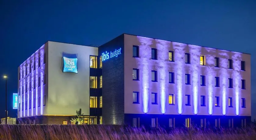 ibis budget Troyes Est - Image 1