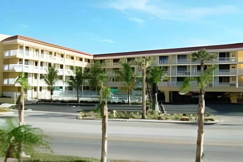 Pelican Pointe Clearwater Beach Hotel - Image 1