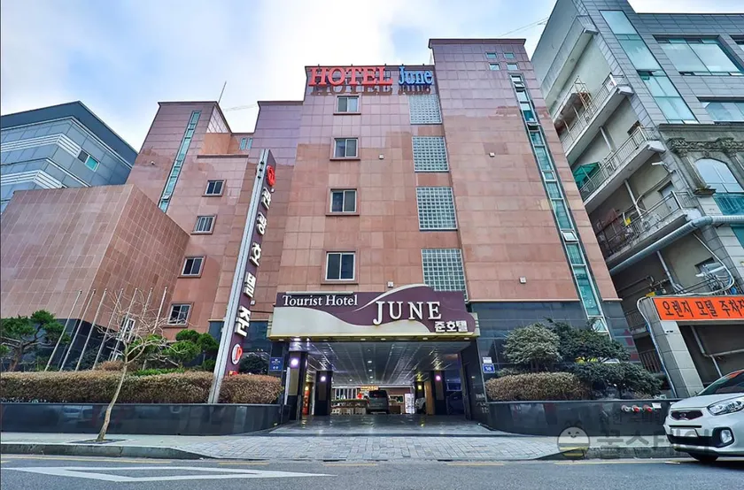 incheon Airport Hotel June - Image 1