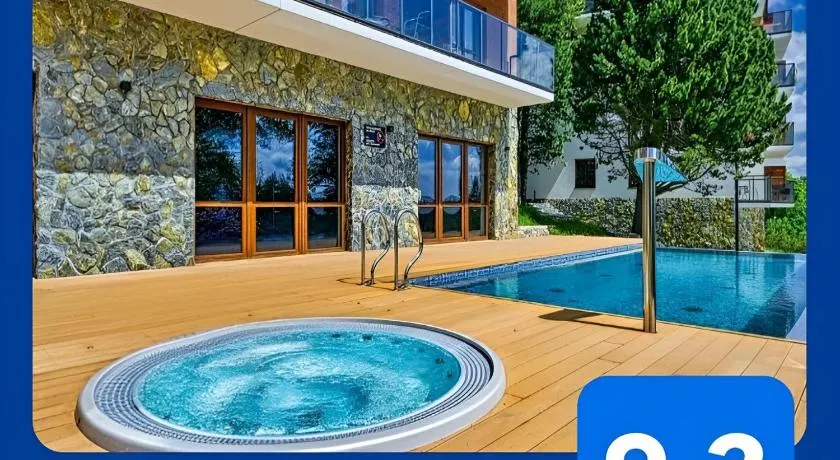 ROYAL APARTS Green Park Resort VIP z basenami, saunami, jacuzzi i siłownią - Image 1