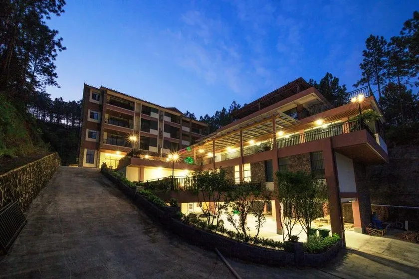 Xinfeng Songjing Hot Spring Resort - Image 1