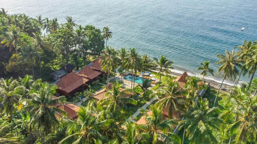 Dani Beach Villa - Beachfront Villas in Tejakula - Image 1