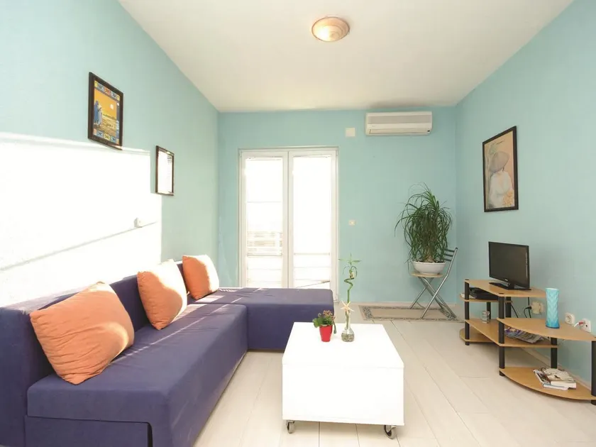 Apartments and Mobile Homes Makarska - Image 1