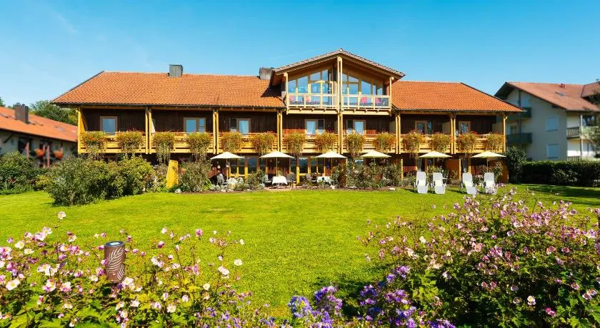 Kopie von Doppelzimmer mit Balkon - Image 1