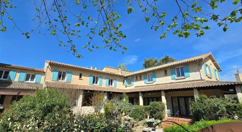 Logis Hôtels Le Saint Marc - Image 1