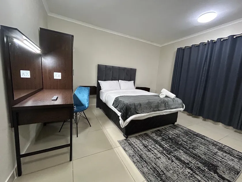 Bayside Hotel Suites - Image 1