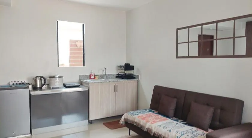 Townhouse at City of Naga, Cebu - Image 1