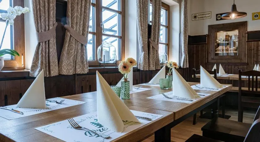Gasthof Hotel Drei Tannen Altdorf - Image 1