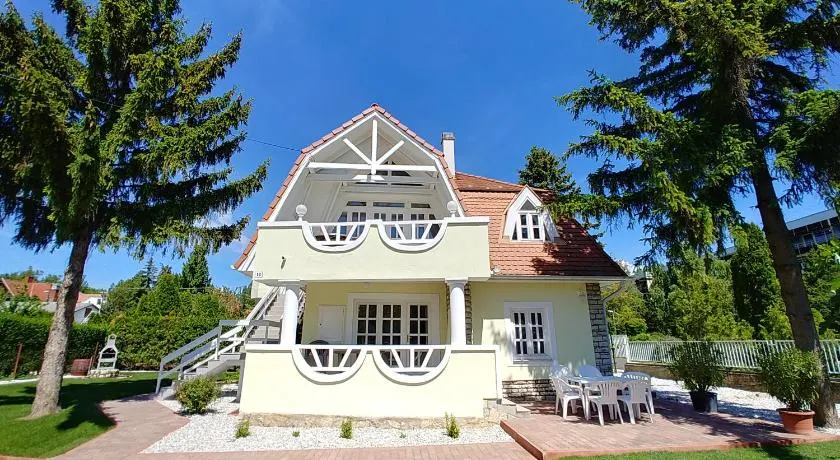 Balaton Apartman Füred - Image 1