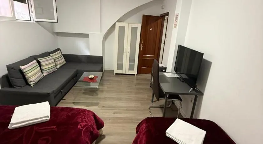 BELLADURMIENTE - Image 1