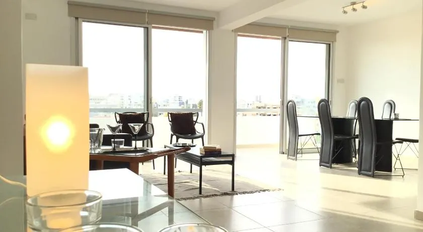 RESIDENCE ONE - Image 1