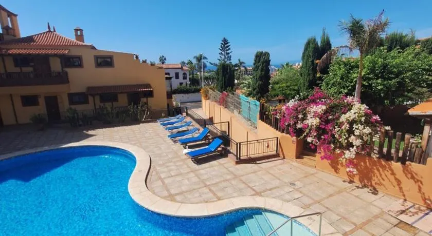 Beautiful Apartment Elite Palace in Jardines del Duque - Image 1