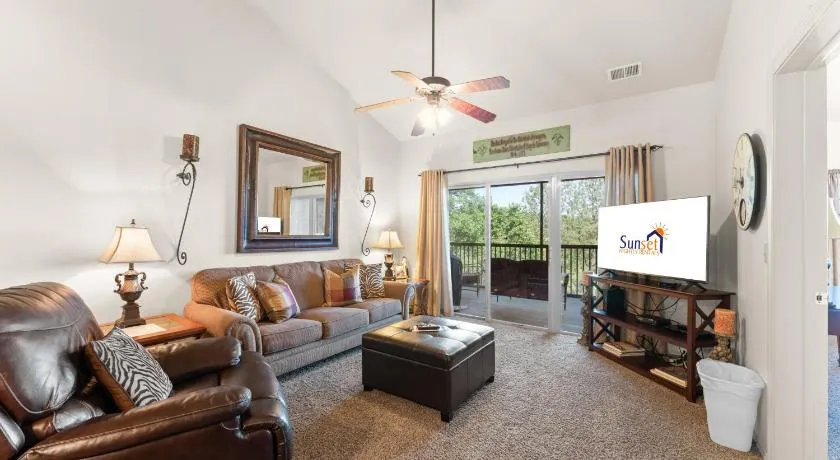Ozark Comfort Condo - Image 1