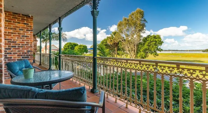 Birchgrove Terrace 5 - Image 1