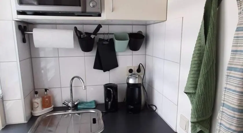 Gastenverblijf Nummer 1 Sommelsdijk - Image 1