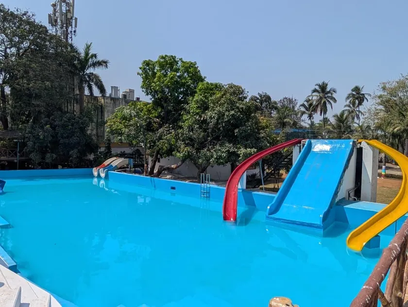 PALI BEACH RESORT AND WATERPARK - Image 1