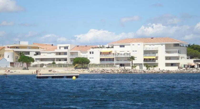 Port Mezua - Image 1