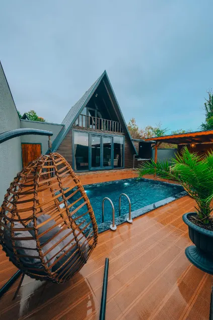 Sapanca Ruby Bungalow - Image 1