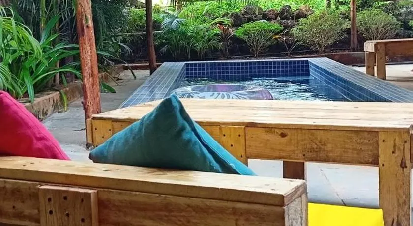 Red Monkeys Hostel - Image 1
