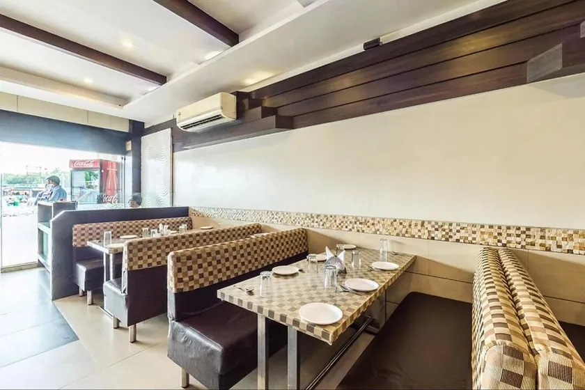 Hotel Bhagyoday - Image 1
