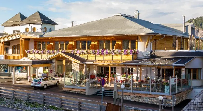 Hotel Nassfeld - Image 1