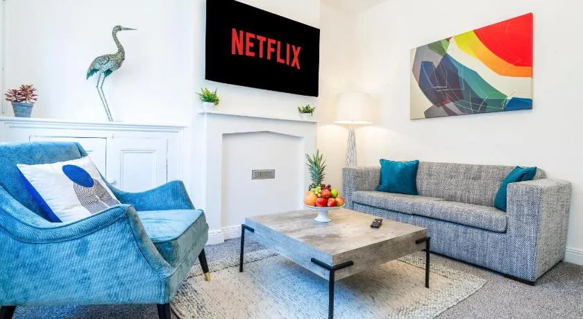 Contractor Friendly - Sleeps 7 - Fast WiFi - Near A50 - Image 1
