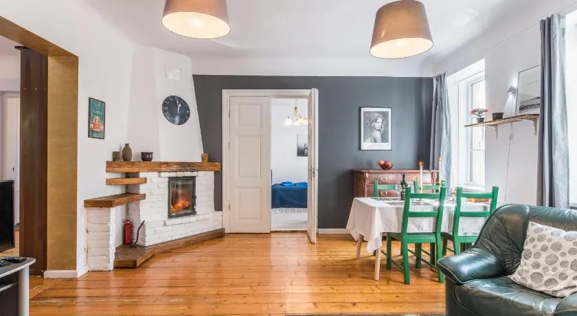 Old City Park Apartment - Image 1