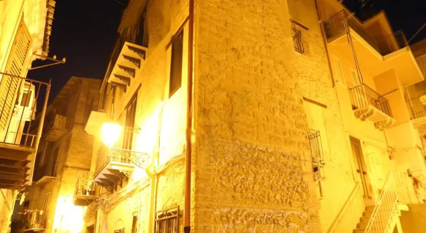 ANTICA DIMORA DELL'AMMIRAGLIO - Image 1