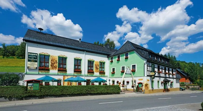 Hotel Gasthof zum Walfisch - Image 1