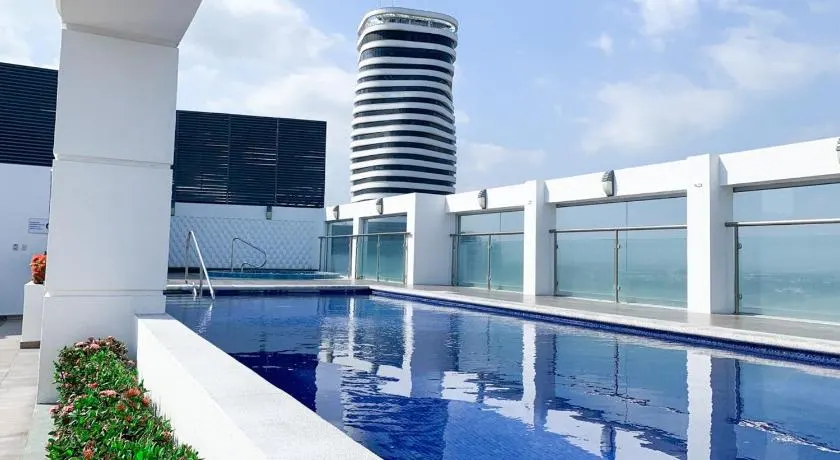 Suite con Jacuzzi y GYM en Puerto Santa Ana - Image 1