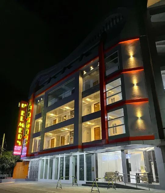 D' Elmer's Place Hotel - Image 1