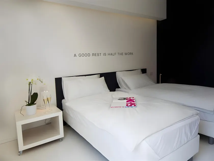 Bed 'n Design - Image 1