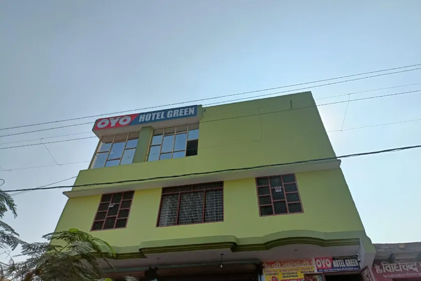 OYO Hotel Green - Image 1