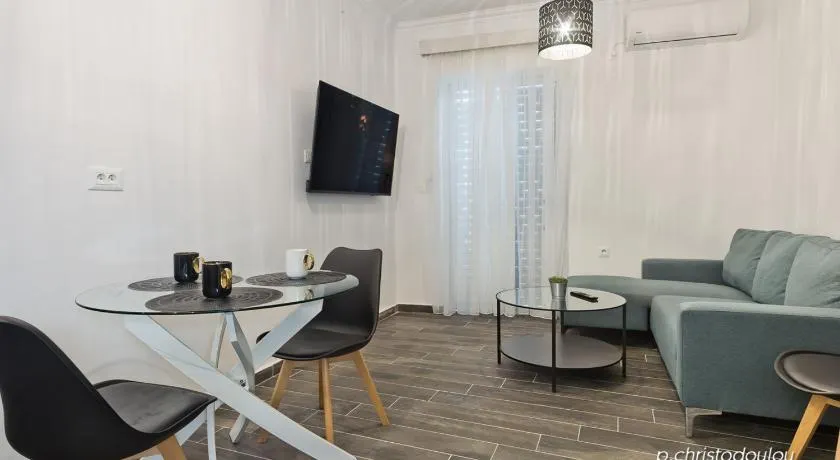 Helios Apartment 2 - Image 1