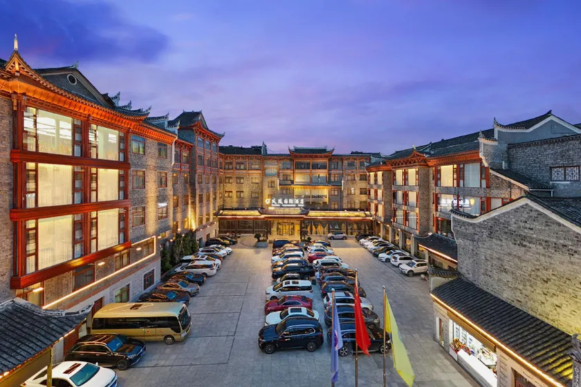 Phoenix International Hotel (Fenghuang Ancient Town Branch) - Image 1