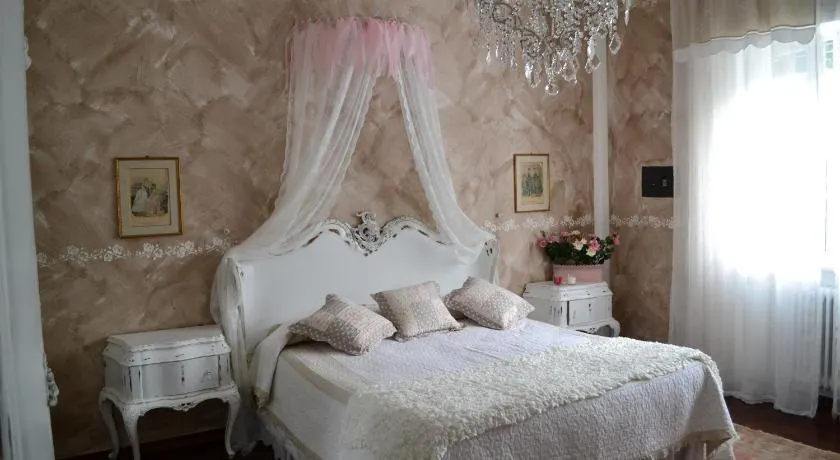 Le Bouganville Apartment - Image 1