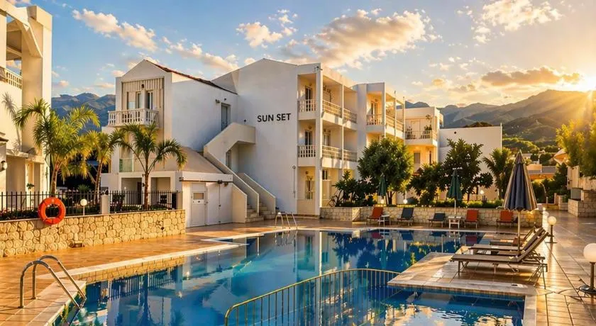 Sunset Apartments - Image 1