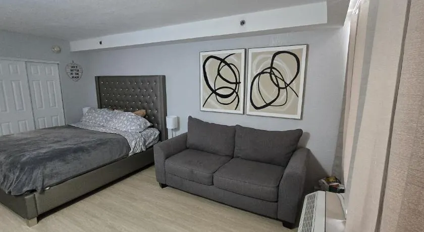 Appartement en copropriété adapté aux familles avec sauna, terrasse et piscine privée | Vue golf | À côté de la plage | Adapté au travail à distance - Image 1